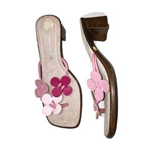 thong sandal with pink leather flower cut outs